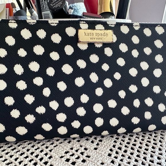 Kate Spade Cheetah Large Wallet - Picture 3 of 7